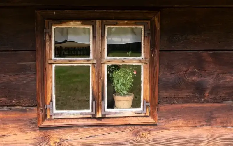 Jak wykonać okna drewniane?